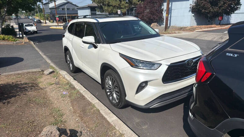 2020 Toyota Highlander Platinum
