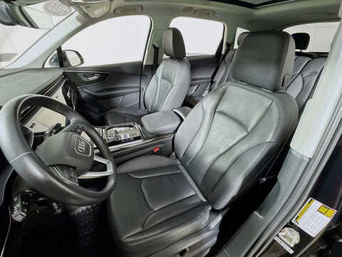 2022 Audi Q7 quattro Premium 55 TFSI