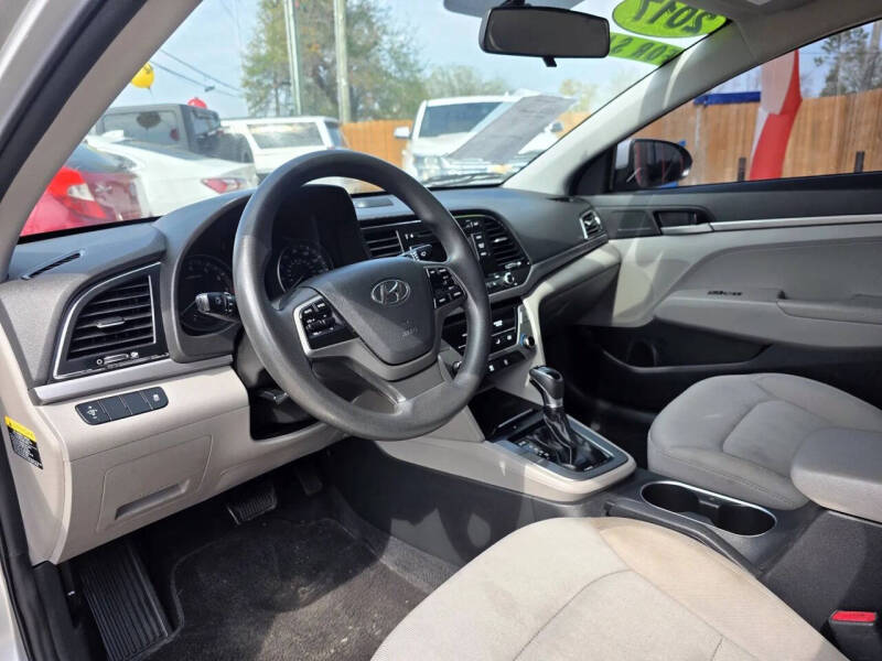 2017 Hyundai Elantra