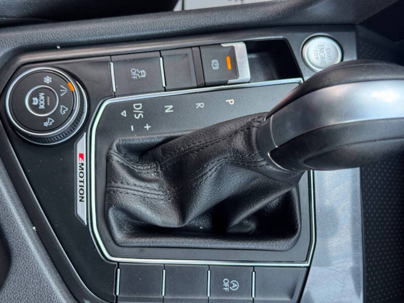 2018 Volkswagen Tiguan 2.0T SEL 4Motion