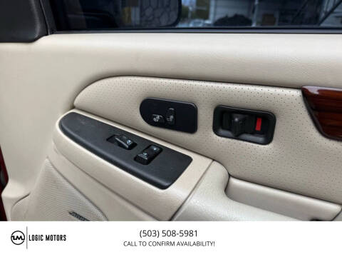 2003 Cadillac Escalade