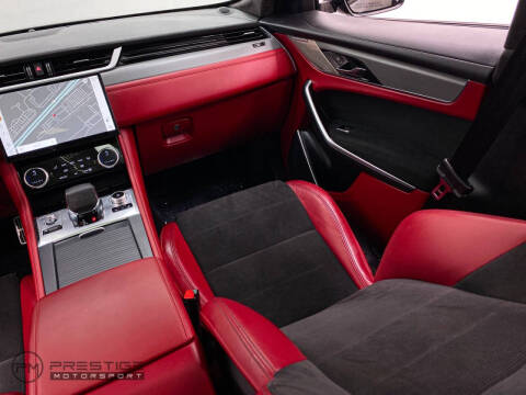 2022 Jaguar F-PACE SVR