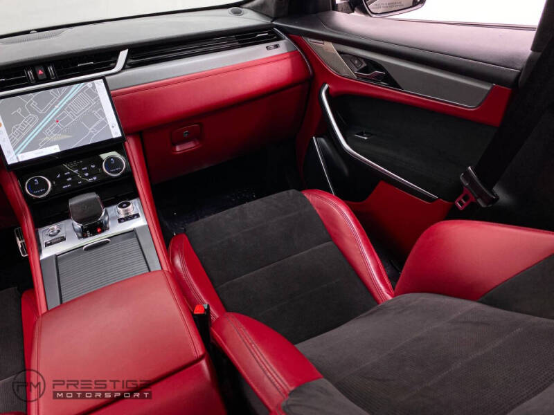 2022 Jaguar F-PACE SVR