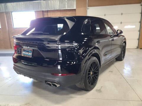 2023 Porsche Cayenne S