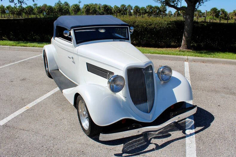 1934 Ford Cabriolet