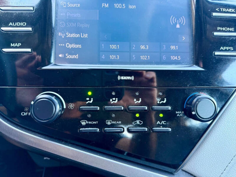 2020 Toyota Camry LE