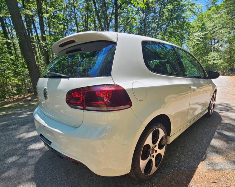 2010 Volkswagen GTI Base PZEV