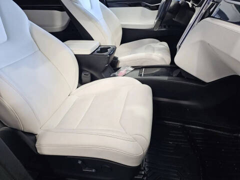 2017 Tesla Model X 75D