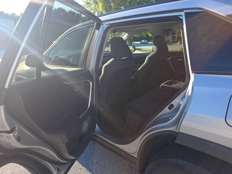 2020 Toyota RAV4 XLE