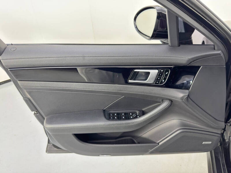 2018 Porsche Panamera 4S