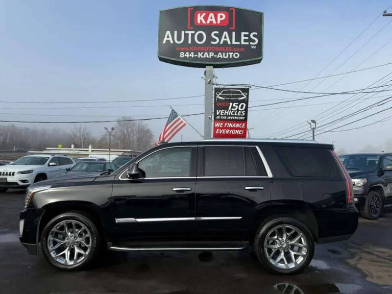 2017 Cadillac Escalade Luxury