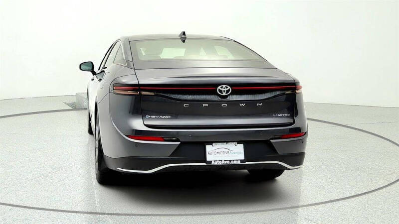 2024 Toyota Crown