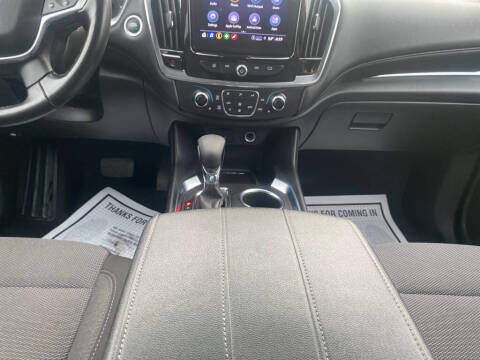 2022 Chevrolet Traverse LT Cloth