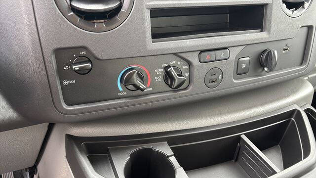 2024 Ford E-Series