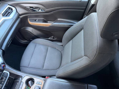 2022 GMC Acadia SLE