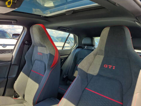 2026 Volkswagen Golf GTI SE