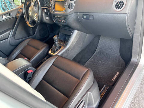 2015 Volkswagen Tiguan S