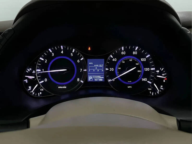 2015 Infiniti QX80