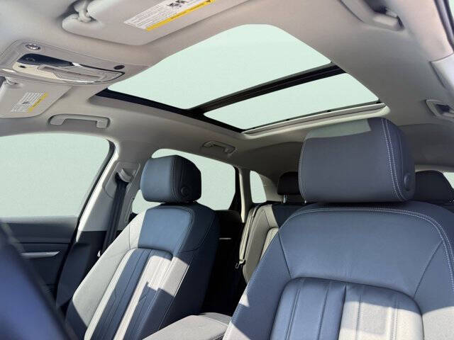 2024 Audi Q8 e-tron quattro Premium