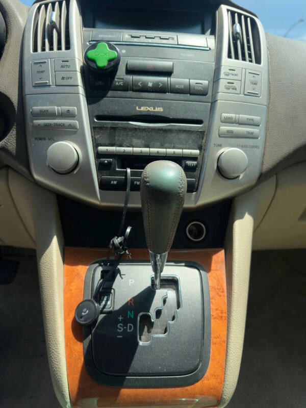 2004 Lexus RX 330