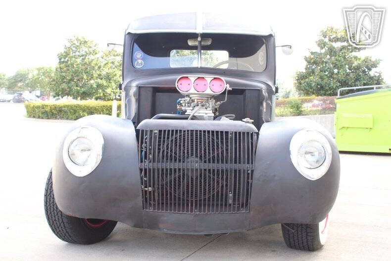 1947 Ford F-100