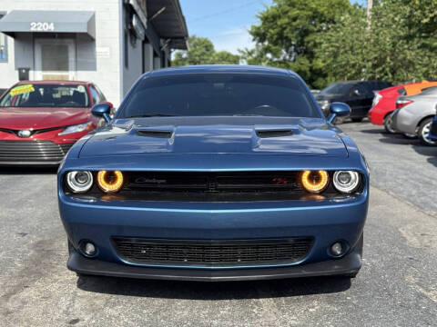 2021 Dodge Challenger SXT