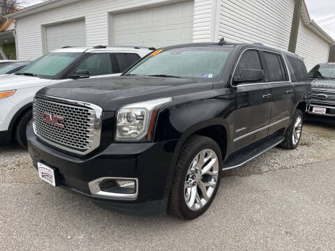 2017 GMC Yukon XL for sale at PIONEER USED AUTOS & RV SALES in Lavalette WV