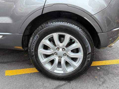 2019 Land Rover Range Rover Evoque SE