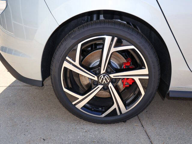 2026 Volkswagen Golf GTI SE