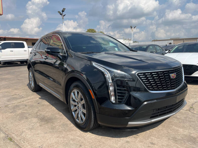 2023 Cadillac XT4 Premium Luxury