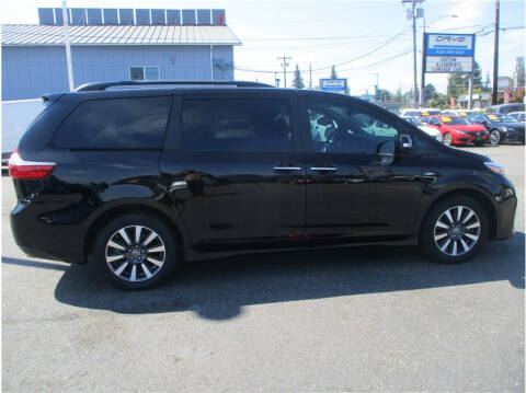 2020 Toyota Sienna Limited Premium 7-Passenger