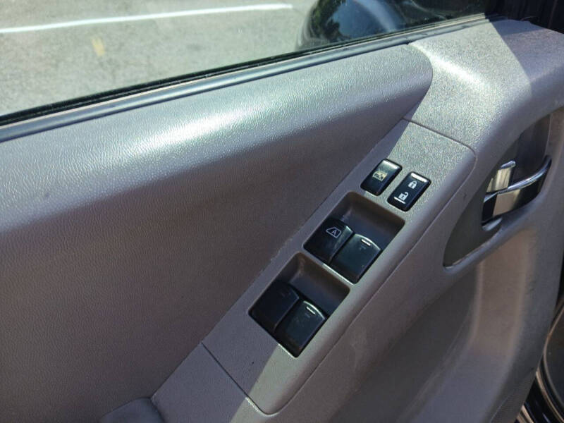 2010 Nissan Frontier SE V6