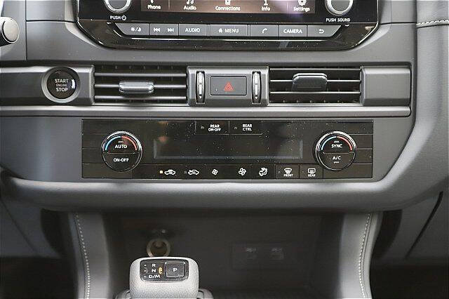 2025 Nissan Pathfinder S