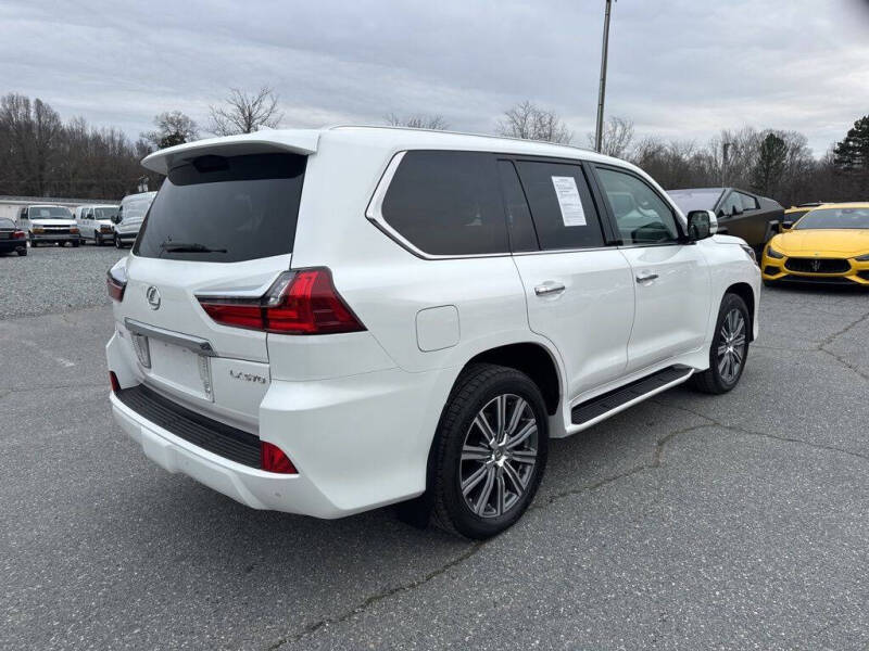 2016 Lexus LX 570