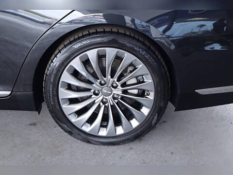 2018 Genesis G90