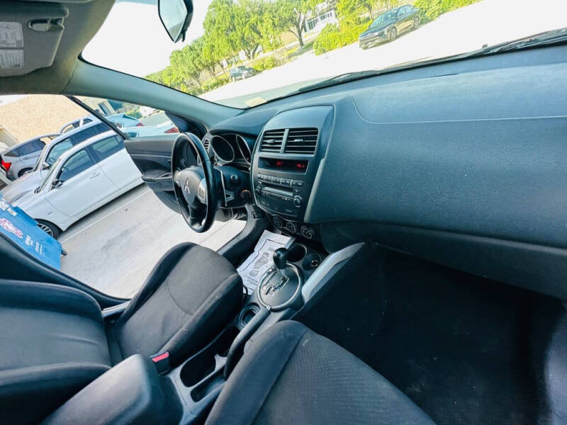 2013 Mitsubishi Outlander Sport ES