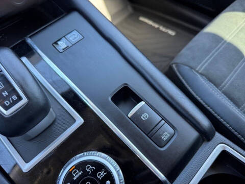 2023 Mitsubishi Outlander PHEV SE