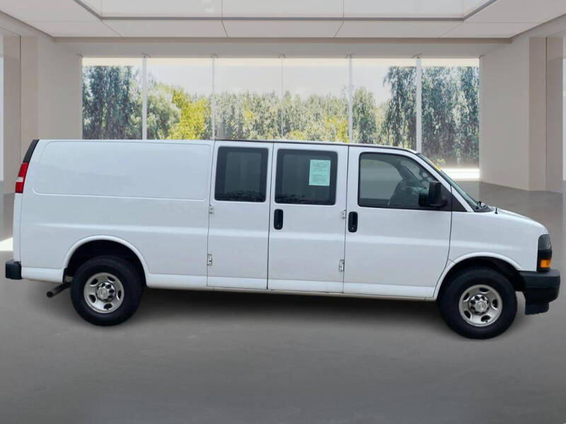 2020 Chevrolet Express 2500