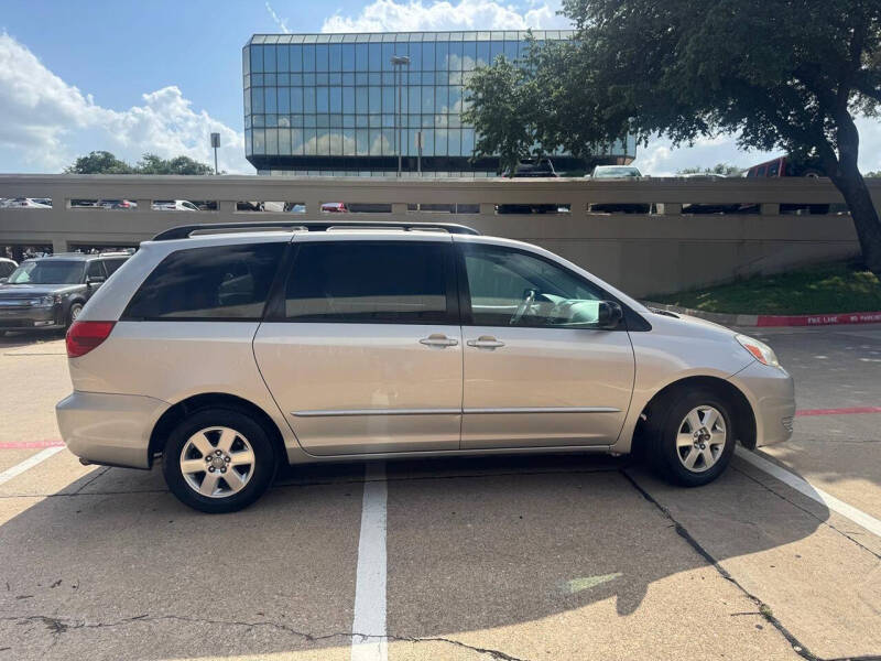 2005 Toyota Sienna LE 7 Passenger