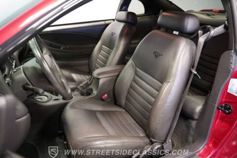 2004 Ford Mustang GT Deluxe