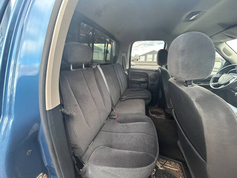 2004 Dodge Ram 1500 SLT