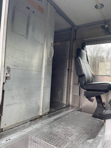 2010 Freightliner MT45 Chassis