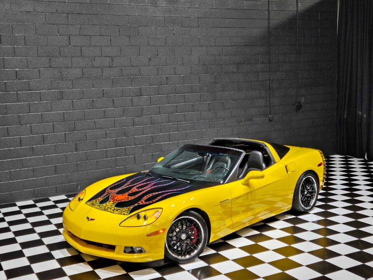 2005 Chevrolet Corvette 16