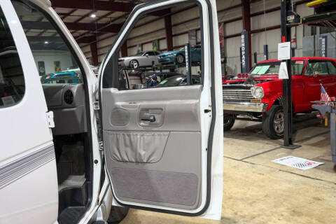 1999 Ford E-Series E-150