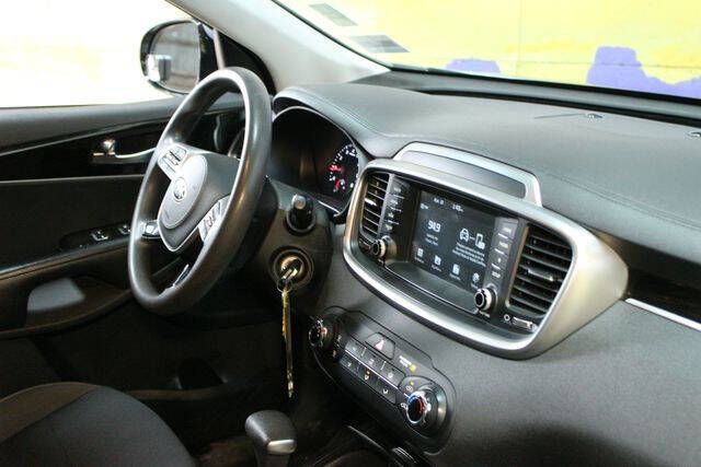2020 Kia Sorento LX