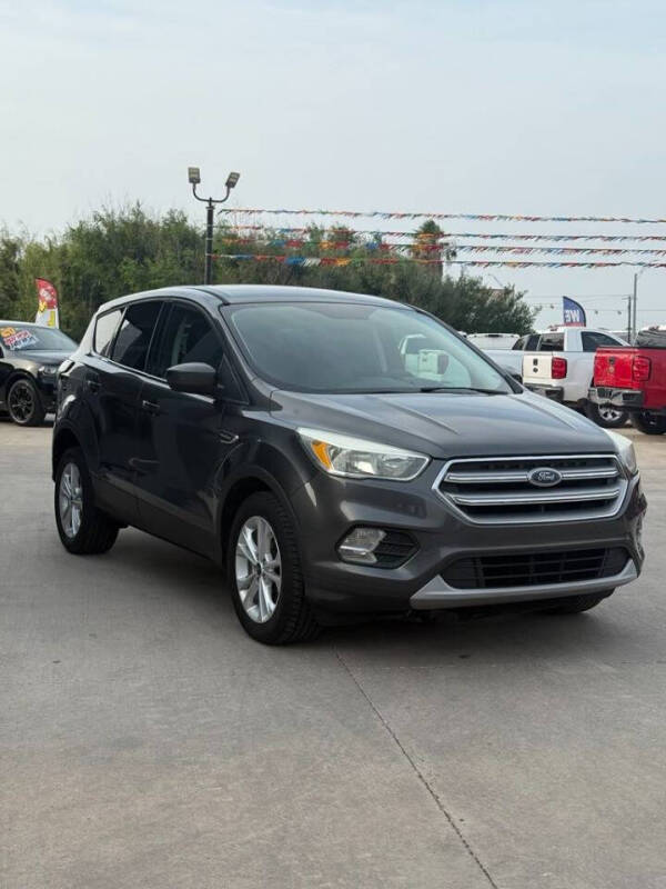2017 Ford Escape SE's photo