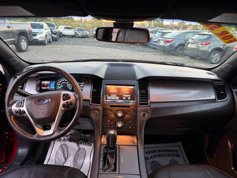 2015 Ford Taurus SEL