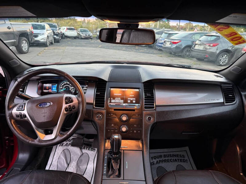 2015 Ford Taurus SEL