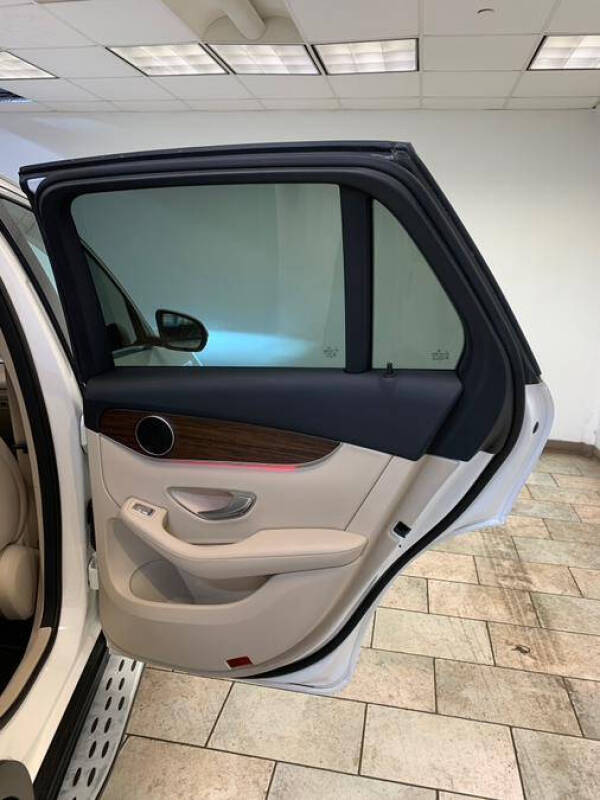 2021 Mercedes-Benz GLC GLC 300 4MATIC