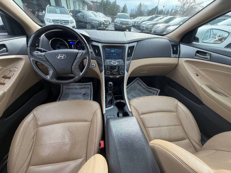 2012 Hyundai Sonata Hybrid